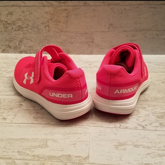 Under Armour Surge girls Hot Pink sneakers - Picture 4 of 7